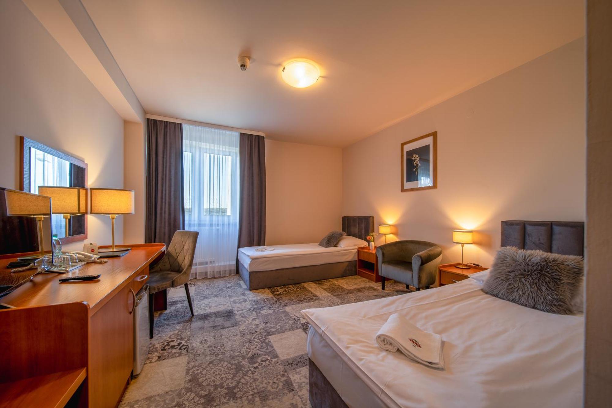 Hotel Gromada Radom Centrum Eksteriør bilde