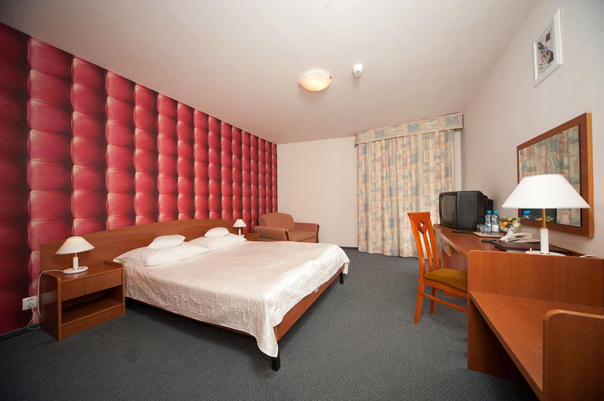 Hotel Gromada Radom Centrum Eksteriør bilde