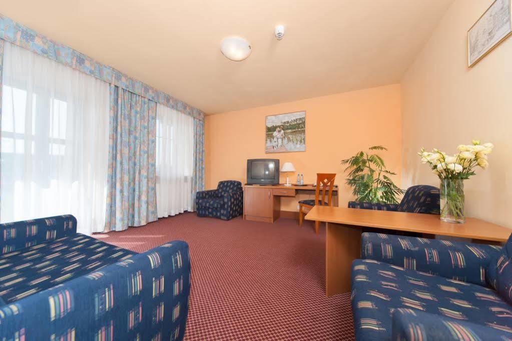Hotel Gromada Radom Centrum Eksteriør bilde